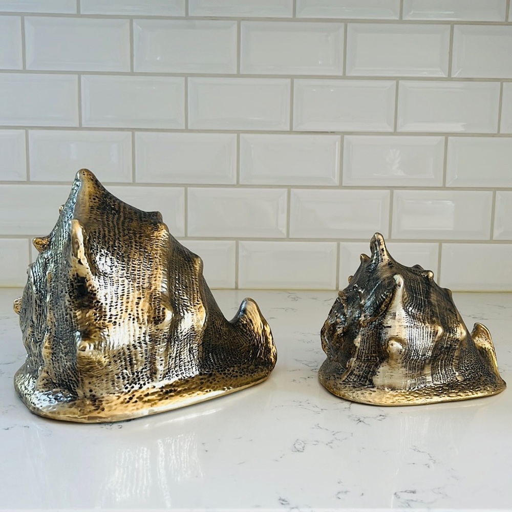 Place & Time Large Ceramic Conch Shell Gold - Picture 11 of 15